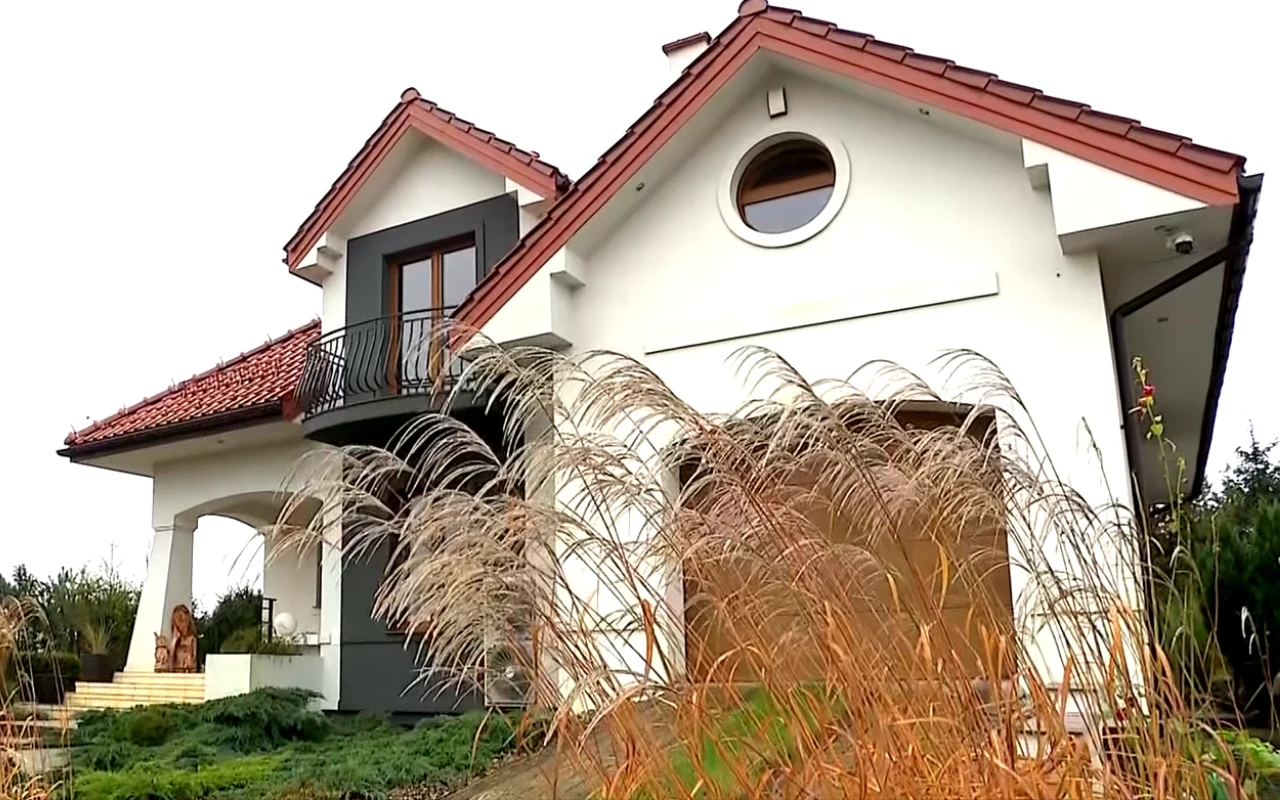 Elwira Mejk i jej mąż mieszkają w dużym, luksusowym domu pod Morągiem