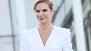 Marta Nawrocka znów eksperymentuje z modą. Spodnie wzbudziły zachwyt
