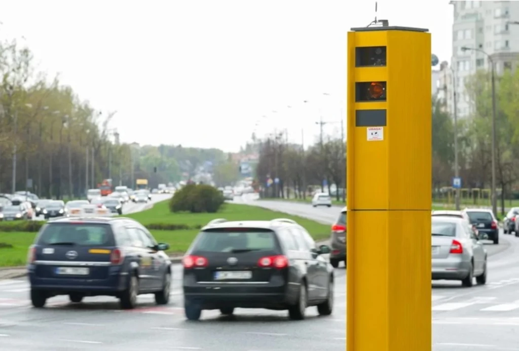 Fotoradary i kamery RedLight – gdzie jest ich najwięcej w 2025 roku? Fotoradary i kamery RedLight – gdzie jest ich najwięcej w 2025 roku?