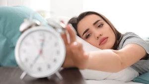 Osoby z ADHD często zmagają się z zaburzeniami snu, a zmiana czasu może pogarszać funkcjonowanie w ciągu dnia