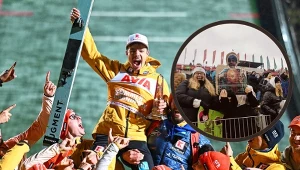 Philipp Raimund po sukcesie w Klingenthal. W ramce kibice z obrazem Jezusa, który ma głowę niemieckiego skoczka