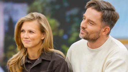 Agnieszka Kaczorowska i Marcin Rogacewicz w studiu "halo tu polsat"