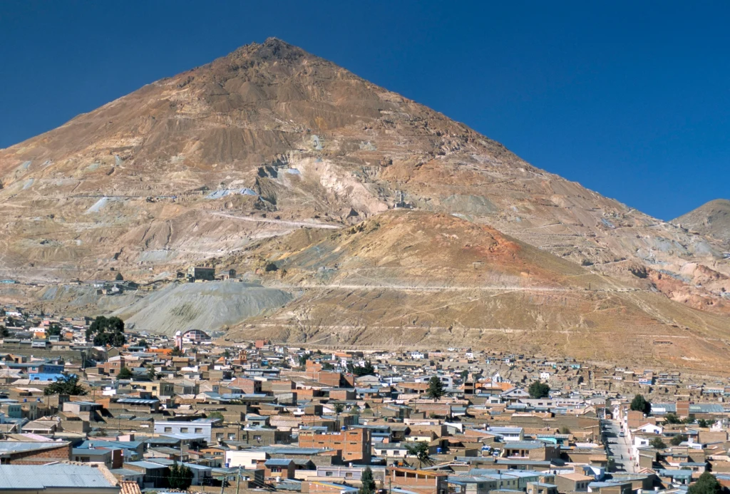 Czy jedno z najwyżej położonych miast czeka zagłada z powodu wydobycia złóż?