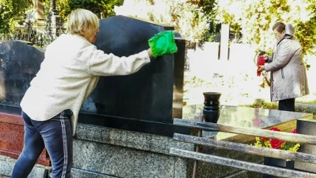 Jeśli woda z płynem nie pomoże na zabrudzenia, musisz sięgnąć po silniejsze środki 
