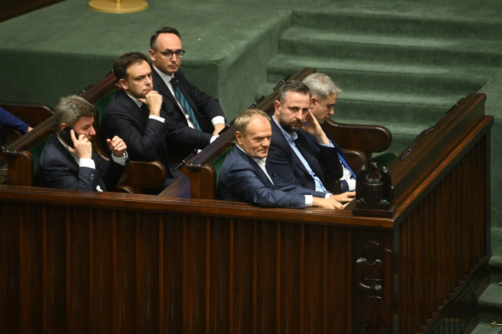 Wzrost poparcia dla rządu. Nowy sondaż Wzrost poparcia dla rządu. Nowy sondaż