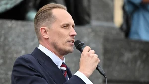 Poseł Konfederacji "przyłapany na próbie kradzieży". Wpis premiera