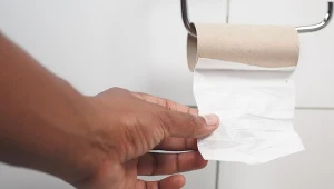 Za obejrzenie reklam w grach można było zyskać m.in. dodatkową walutę, ale papier toaletowy to zupełnie nowy poziom "mikrotransakcji" 