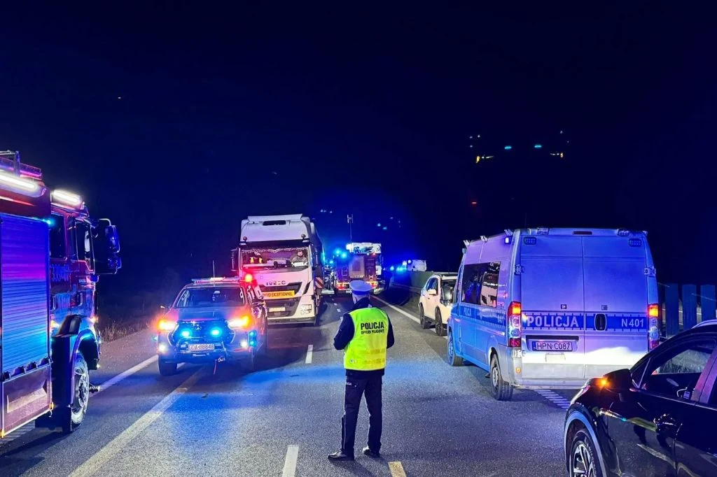 Karambol na trasie S7, do którego doszło 18 października 2024 roku