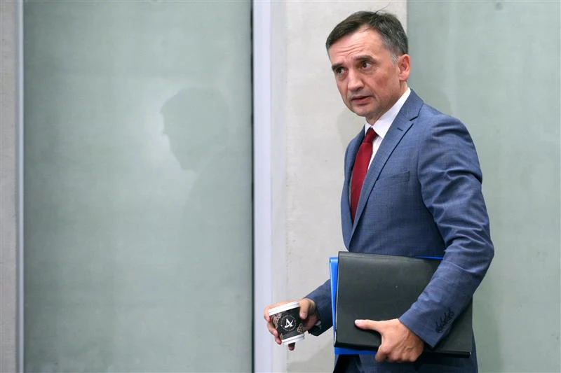 Nieoficjalnie: Będzie wniosek o uchylenie immunitetu Zbigniewowi Ziobrze Nieoficjalnie: Będzie wniosek o uchylenie immunitetu Zbigniewowi Ziobrze