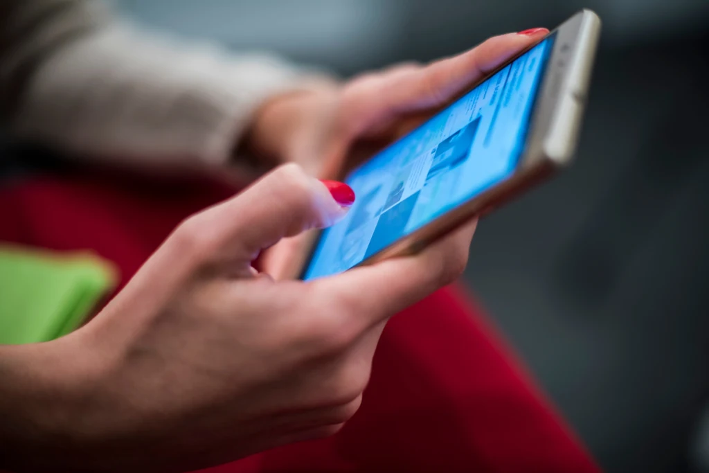 Historia przyspieszyła swój bieg. To, co kiedyś zajmowało stulecia i dziesięciolecia, dzisiaj rozgrywa się w cyklu tygodniowym