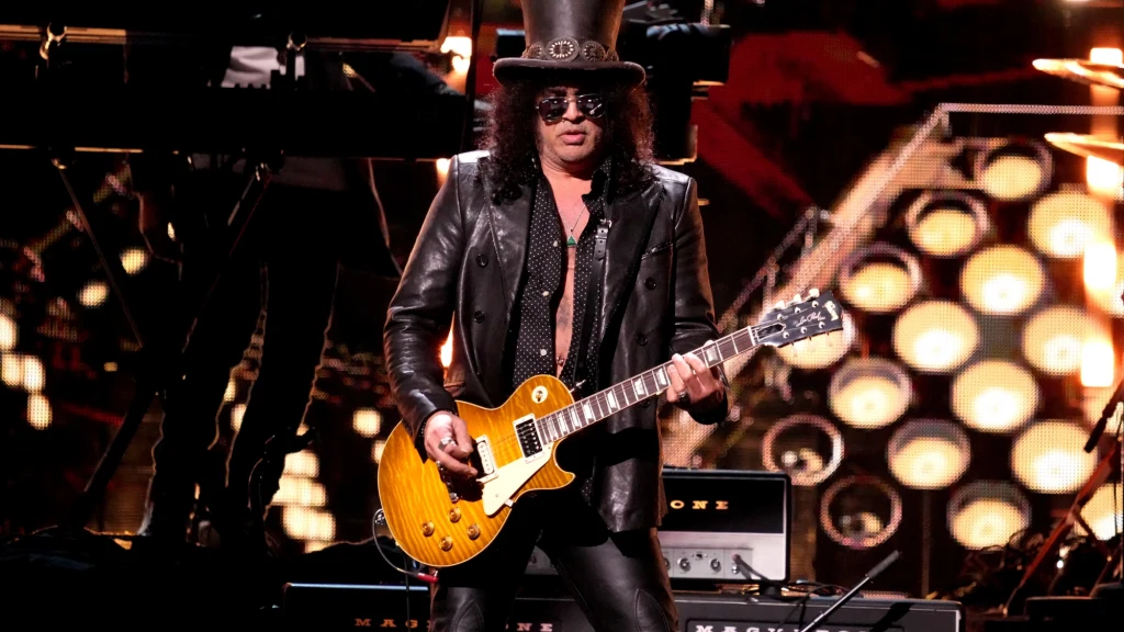 Slash (Guns N' Roses) Slash (Guns N' Roses)