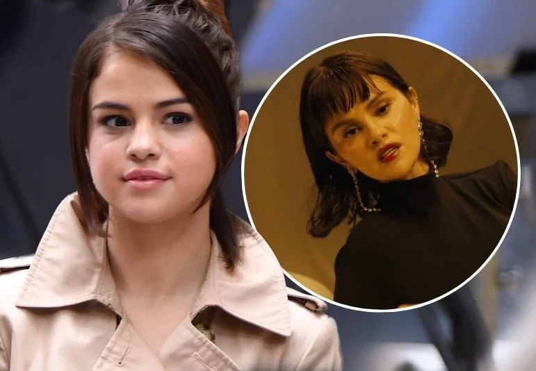 Fani Seleny Gomez zauważyli znaczącą różnicę w jej wyglądzie Młoda kobieta w beżowym płaszczu z ciemnymi włosami spiętymi do góry, obok w okrągłym kadrze portret tej samej kobiety z inną fryzurą i w czarnym ubraniu, na ciemnym tle.