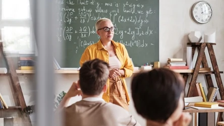 Coraz więcej nauczycieli w drugim progu podatkowym. "Rośnie zaniepokojenie"