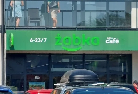 Нова Żabka у Кракові