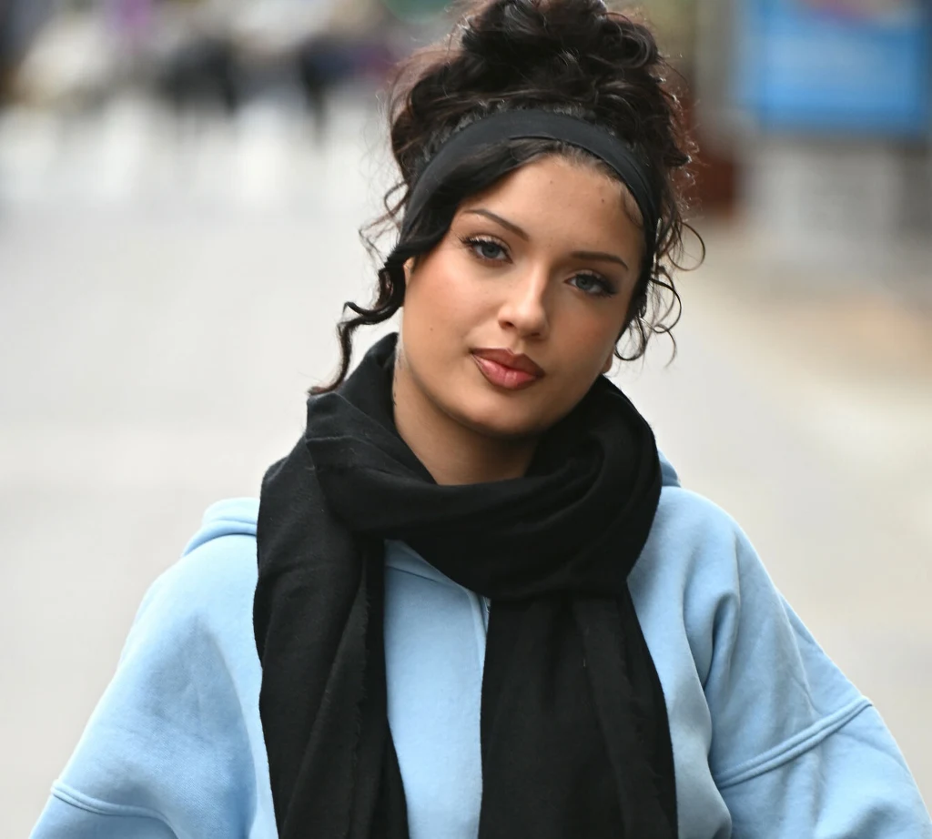 Viki Gabor ujawniła szczegóły płyty "Spektrum uczuć" Viki Gabor ujawniła szczegóły płyty "Spektrum uczuć"