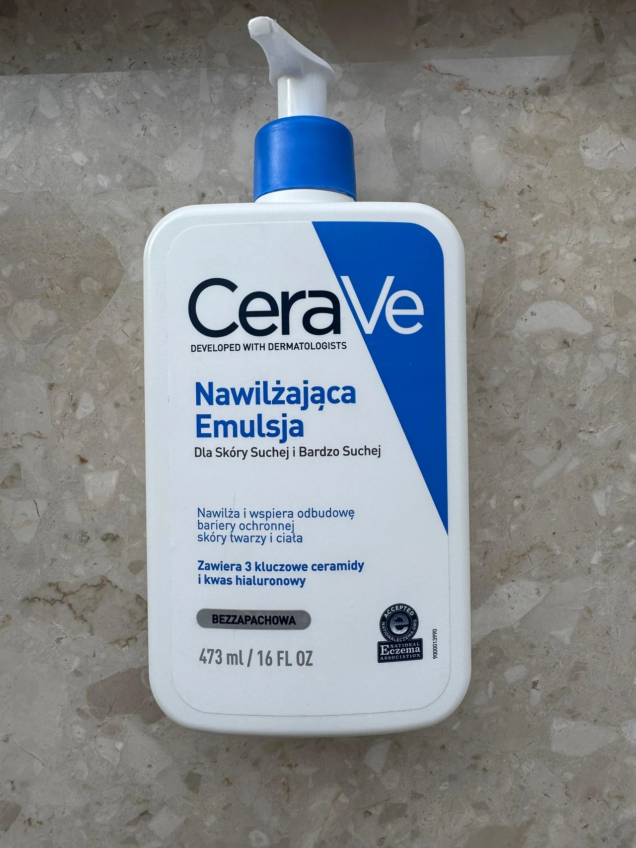 To mój ulubiony krem CeraVe — niestety teraz nie jest w promocji