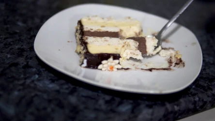 Metrowiec bez pieczenia warto przygotować na Wszystkich Świętych. 