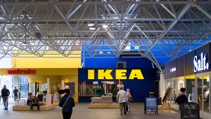 Ekspert od prawa o incydencie posła w sieci IKEA: "Coś tu nie gra"