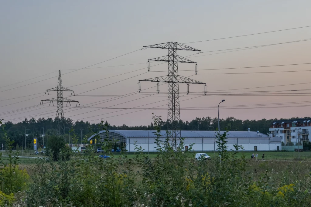 W ujęciu siły nabywczej Polacy płacili za energię elektryczną w I poł. 2025 r. niemal najwięcej w Europie, zaraz po Czechach
