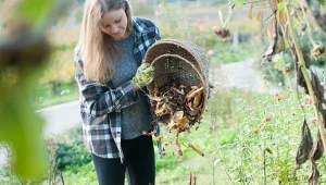Kompostownik pęka w szwach? Dodaj 3 łyżki mieszanki, a zrobi się miejsce