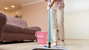 Jak myć panele, żeby nie było na nich smug?