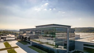 Od 35 lat firma WIŚNIOWSKI wyznacza kierunki rozwoju branży stolarki budowlanej w Polsce