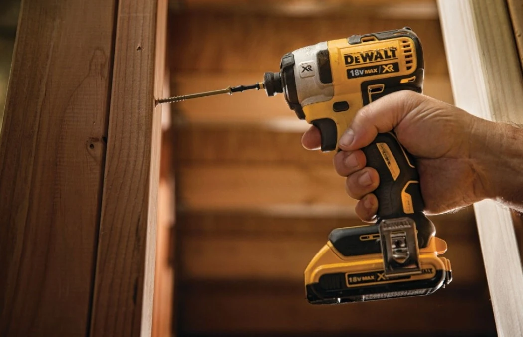 Zakrętarka udarowa DeWalt