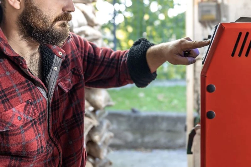 Niewłaściwa decyzja przy wyborze opału przełoży się na wyższe rachunki za ogrzewanie domu