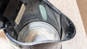 Jak odkamienić czajnik? Przedstawiamy 4 najlepsze domowe sposoby.