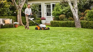 Nie musisz być profesjonalnym ogrodnikiem, aby twój trawnik wyglądał jak z okładki katalogu ogrodniczego