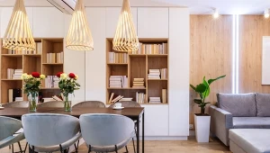 Jak dobrać meble do małego mieszkania? Praktyczne wskazówki pomogą ci lepiej zagospodarować miniaturową przestrzeń.