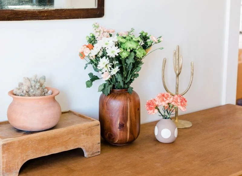 Dodaj cukier do kwiatów ciętych, a postoją dłużej