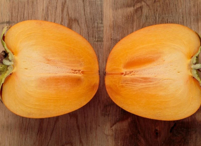 W owocach kaki nie zawsze są nasiona, więc musimy je specjalnie zakupić