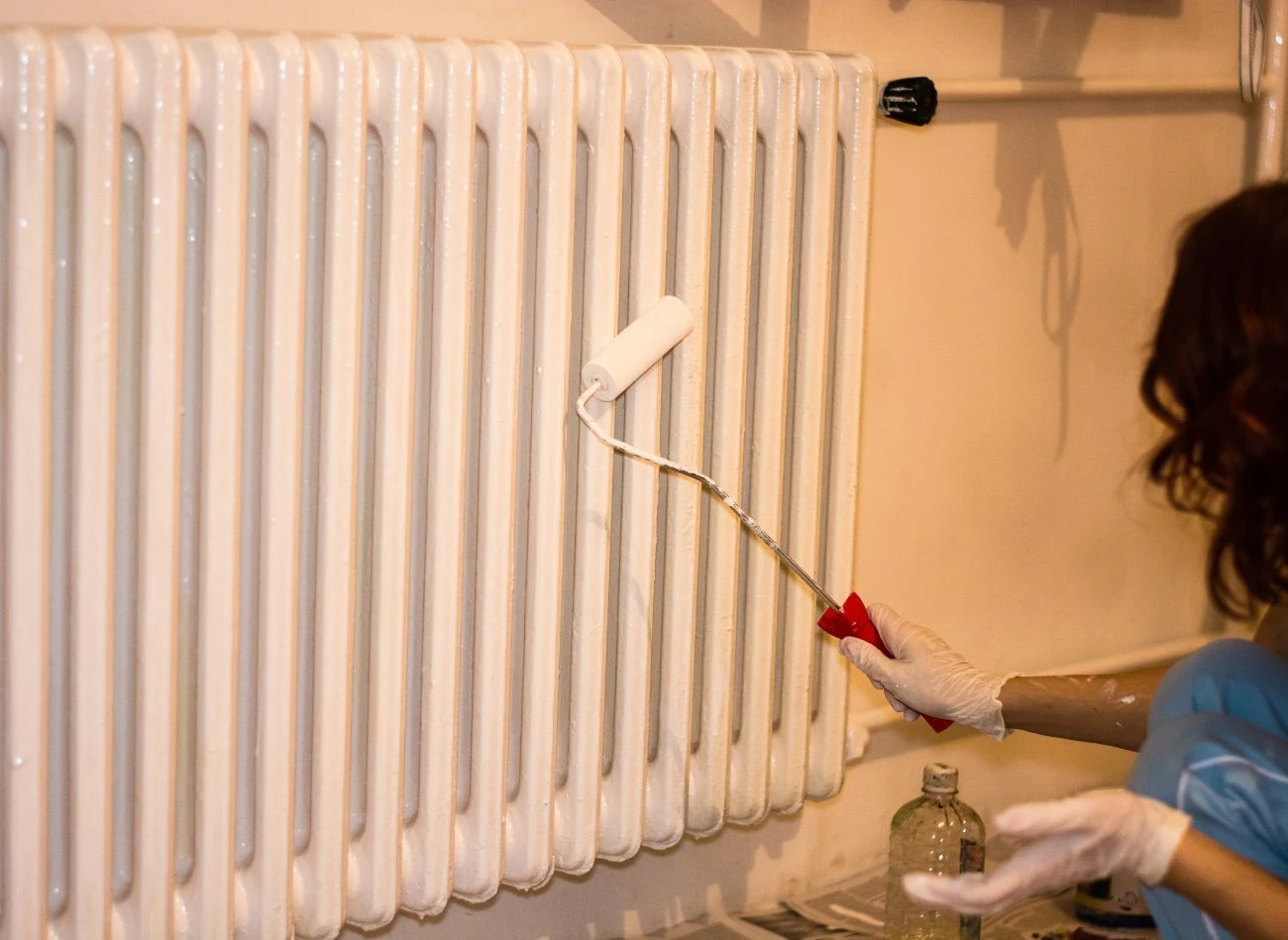Zanim zabierzemy się malowanie kaloryfera, warto zaopatrzyć się w odpowiedni sprzęt.