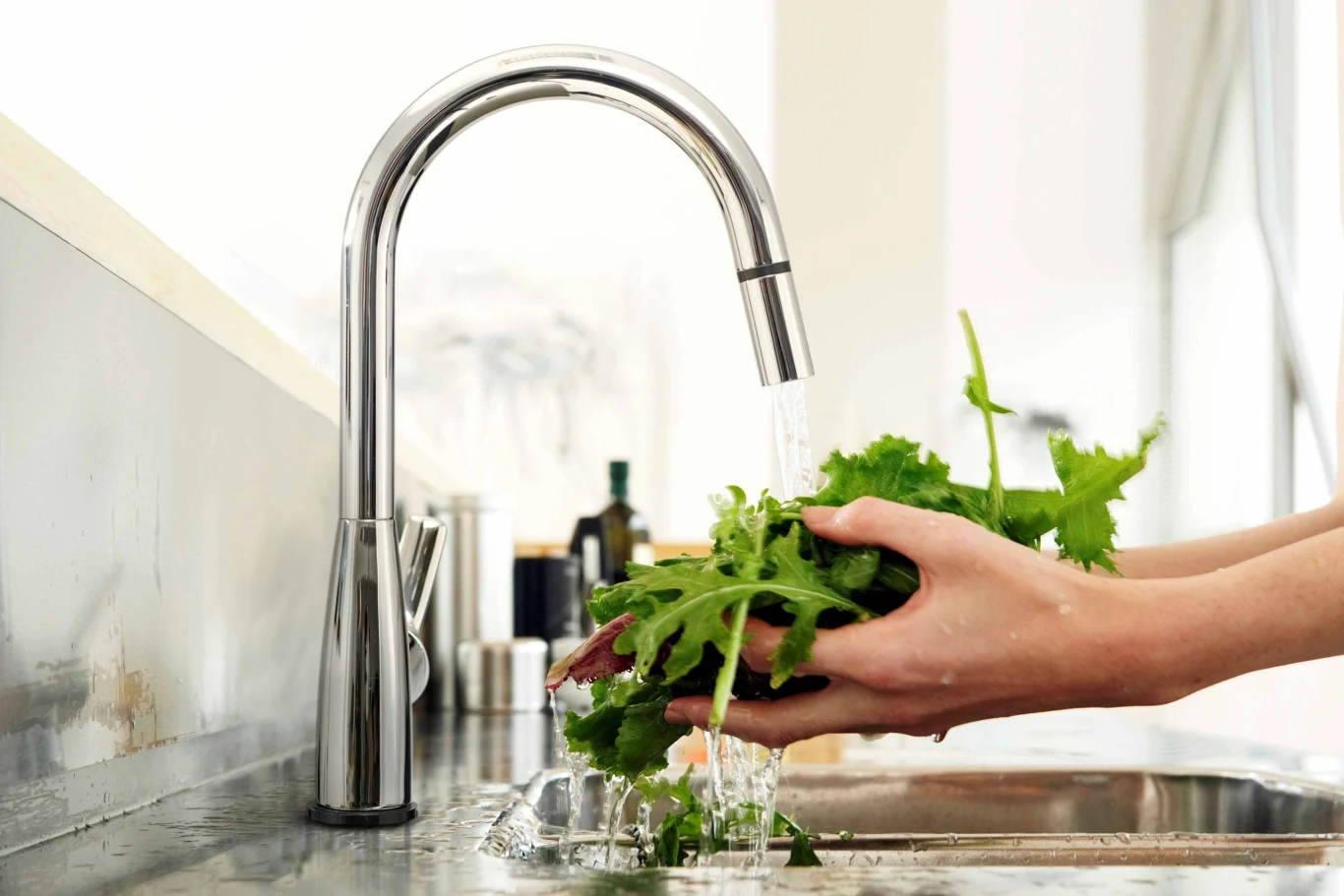 Bateria kuchenna Tauri Touch Me z funkcją dotykowego włączania to duża wygoda podczas gotowania