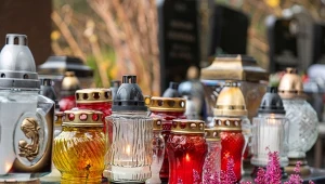 Długość palenia znicza zależy od wkładu i rodzaju knota.