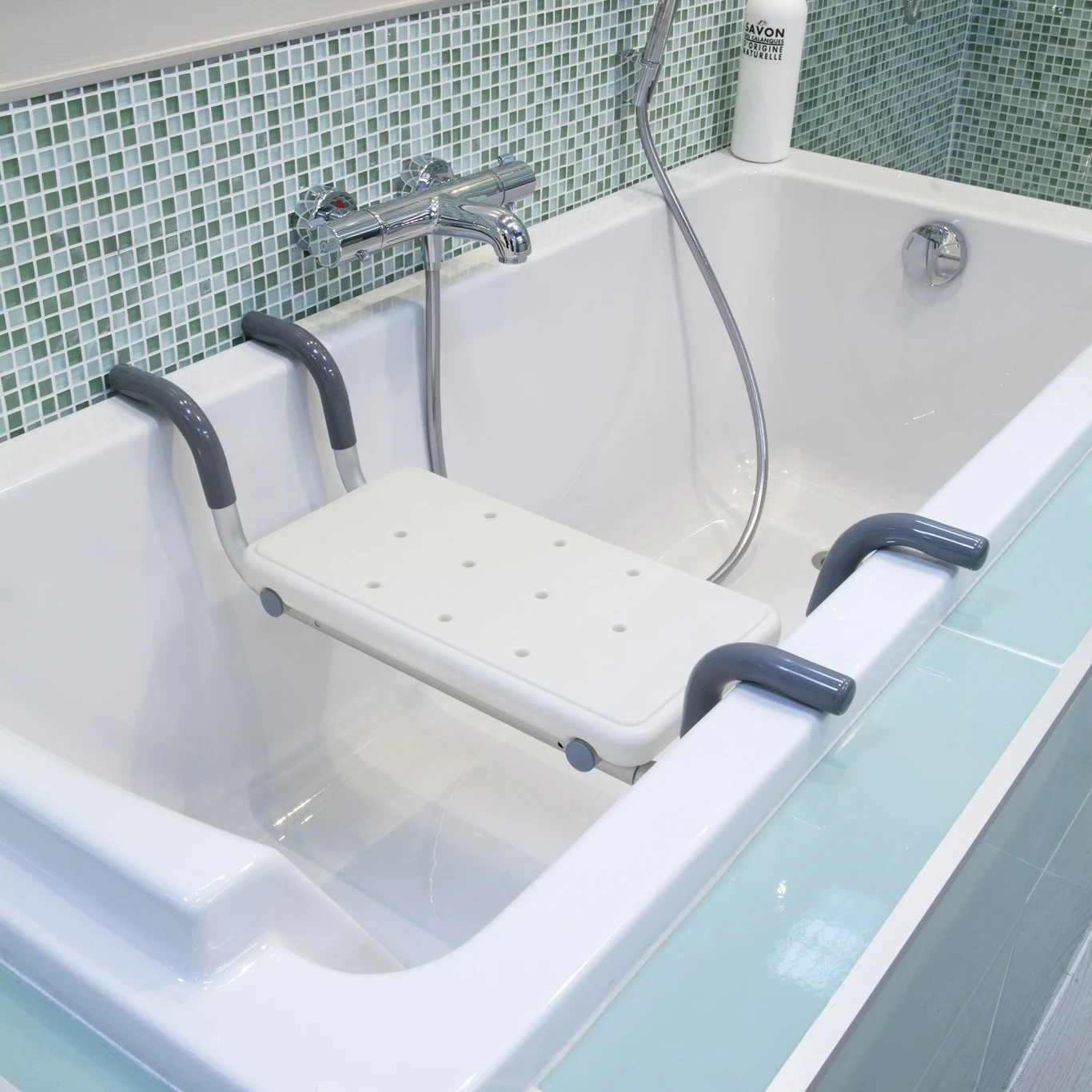 Dodatki ułatwiające kąpiel są ważne dla osób z dysfunkcjami ruchowymi