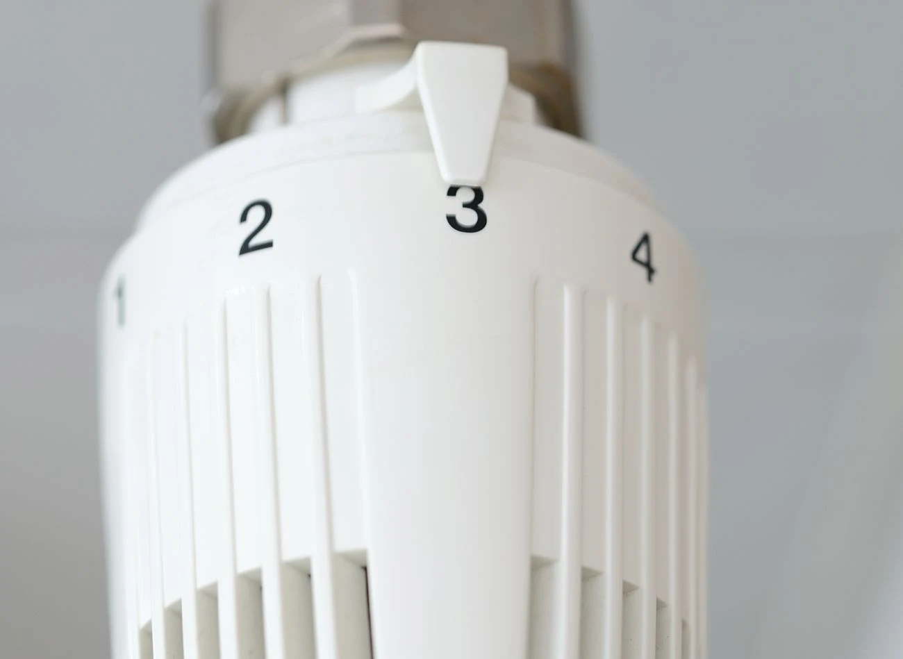 Za cyframi i symbolami na termostacie kryją się konkretne temperatury