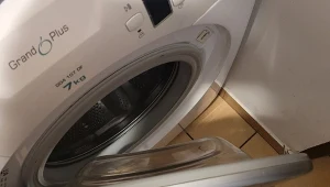 Czy drzwiczki pralki trzeba zamykać czy otwierać po każdym praniu?/Deccoria.pl