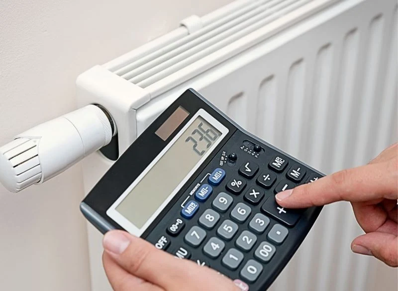 Chęć oszczędzania na ogrzewaniu prowadzi do rozmaitych działań, nie zawsze zgodnych z przyjętymi normami społecznymi