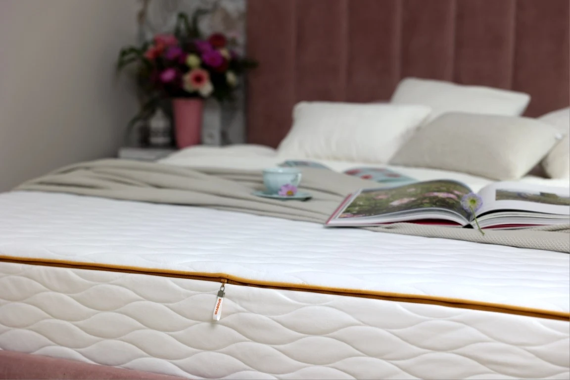 Wśród materacy jednostronnych i dwustronnych można znaleźć wiele dobrych modeli