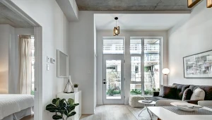 Nowoczesne mieszkanie dla seniora - komfortowa przestrzeń, otwarta, jasna i bezpiecznie zaaranżowana to coś, czego starszej osobie potrzeba.