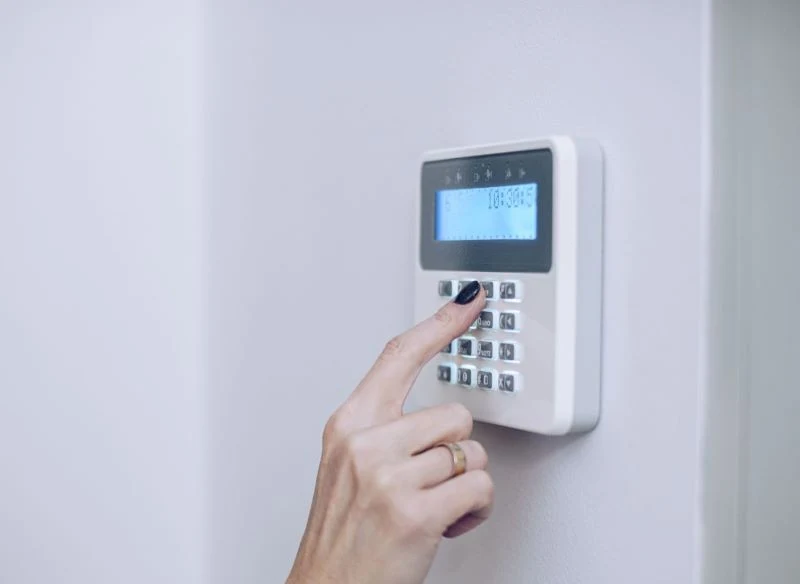 Odłączenie od prądu systemu alarmowego zakłóci jego prawidłowe działanie