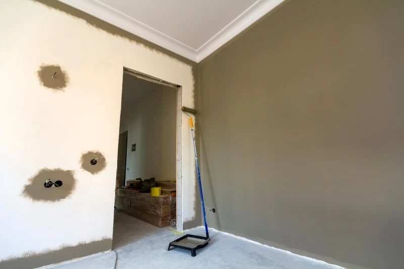 Podczas remontu w mieszkaniu produkowane są odpady, które można wrzucać do worka lub kontenera