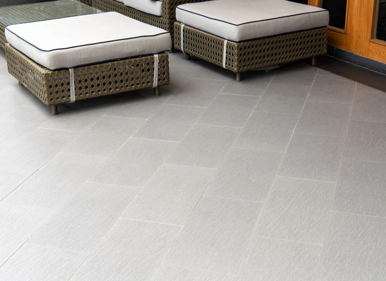 Płytki są najchętniej wybieraną formą pokrycia tarasu