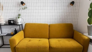 Loft i vintage – ekstrawaganckie połączenie zapewnia równowagę tego co surowe, z tym co klasycznie przytulne. Czy to nie idealne rozwiązanie dla domu?/deccoria.pl