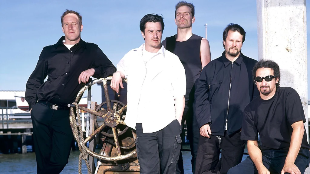 Faith No More (od lewej: Roddy Bottum, Mike Patton, Jon Hudson, Billy Gould and Mike Bordin) Faith No More (od lewej: Roddy Bottum, Mike Patton, Jon Hudson, Billy Gould and Mike Bordin)