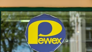 Przez 30 lat Polacy mili dostęp do luksusowych towarów za dewizy// East News