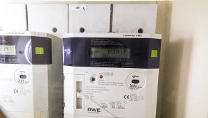 Podpowiadamy, komu przysługuje 125 zł zwrotu za prąd w 2024 roku./East News