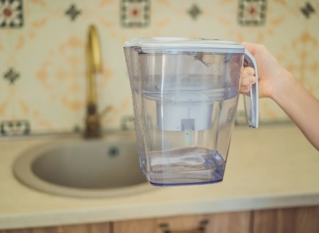 Woda w dzbanku nie powinna stać byt długo